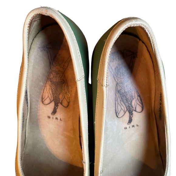 Fly London Fly Girl Sage Green & Cream Square Toe Pumps size 38. - Picture 3 of 9